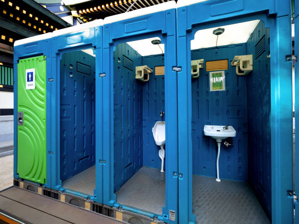 Best Porta potty rental near me  in Fresno, CA